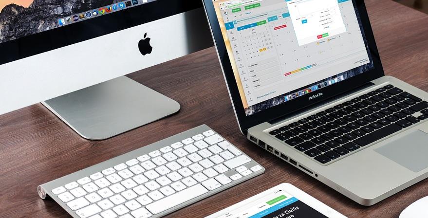 laptop & computer